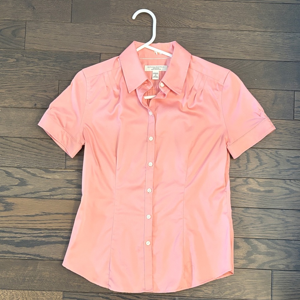 Banana Republic Coral Pink Short-Sleeve Button-Down Shirt
